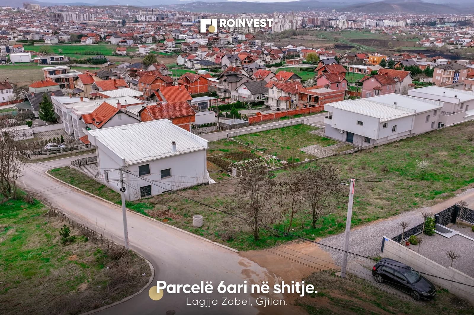Parcelë në shitje!