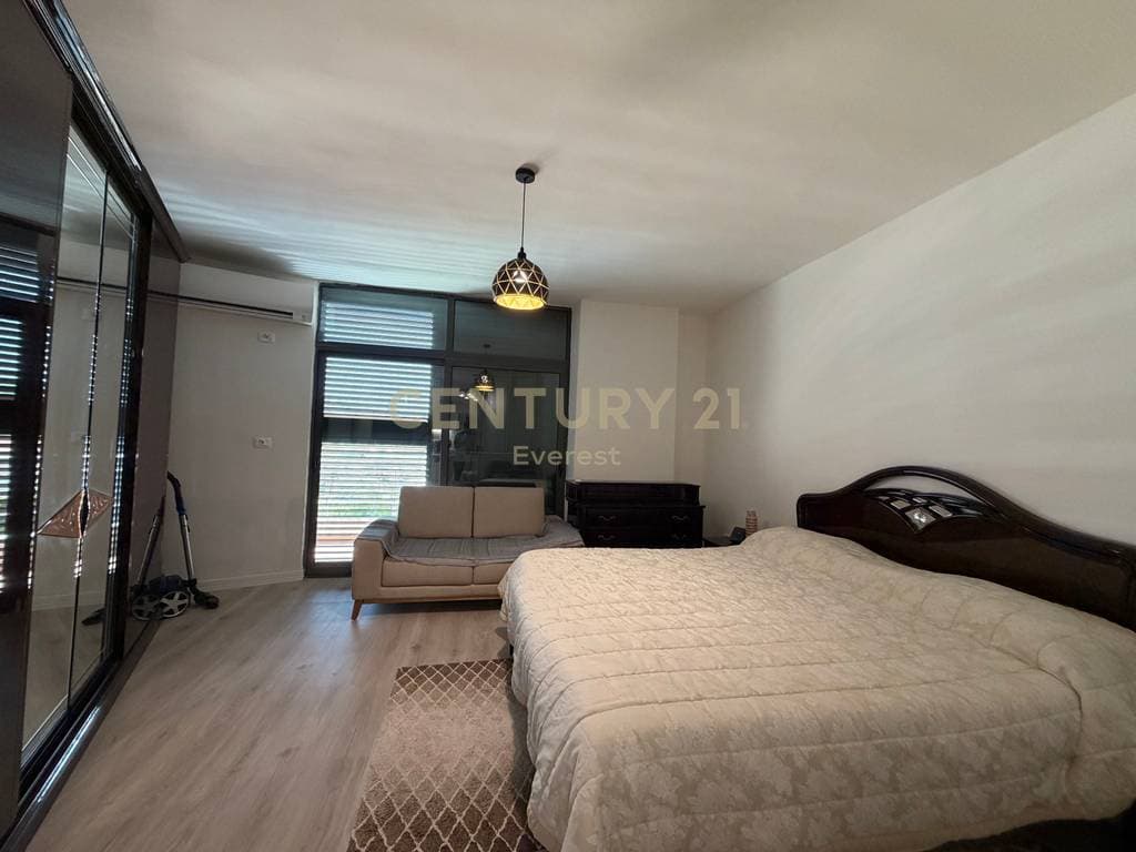 SHKEMBI I KAVAJES, SHESIM APARTAMENT 2+1+GARAZH 3