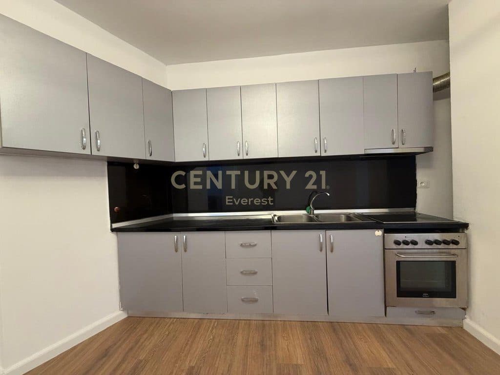 FRESKU, SHESIM APARTAMENT 2+1+2 2