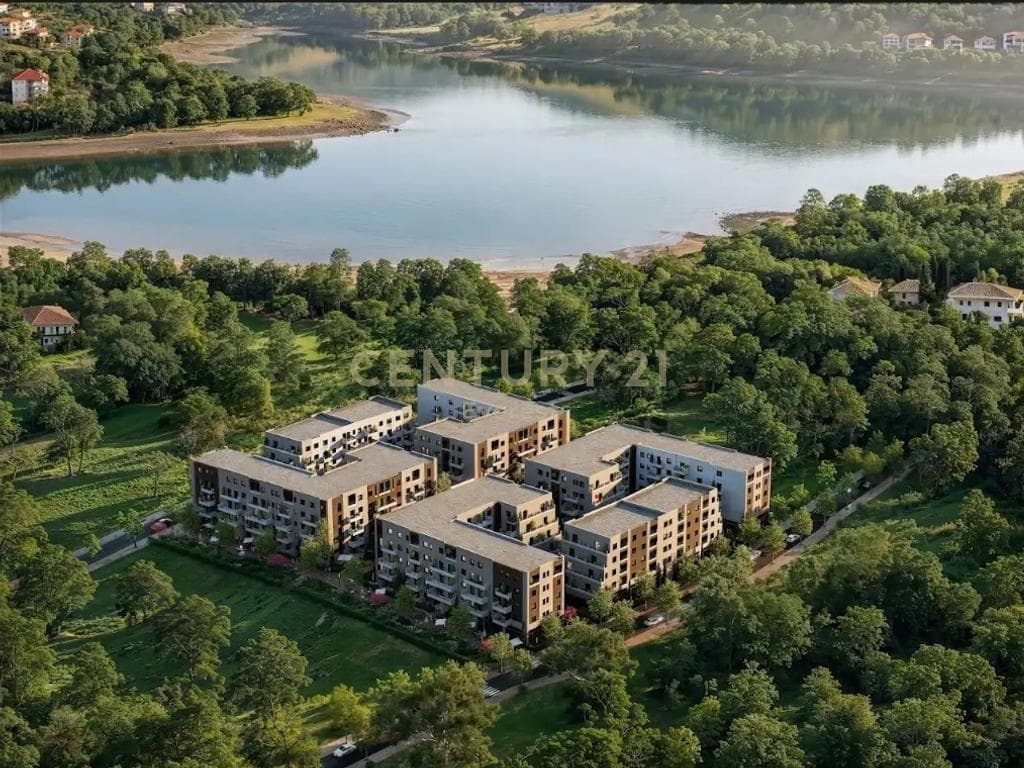 Kompleksi “Kodra e Liqenit”, Paskuqan-Shesim apartament 3+1