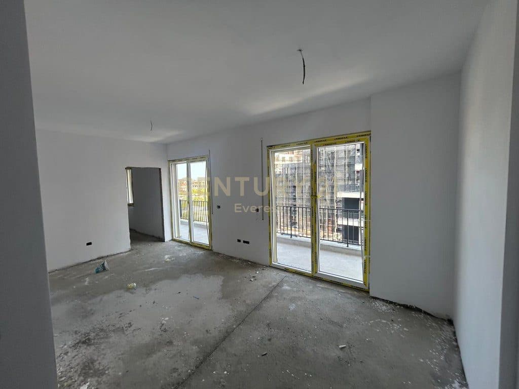 PASKUQAN, SHESIM 2 APARTAMENTE 1+1 2