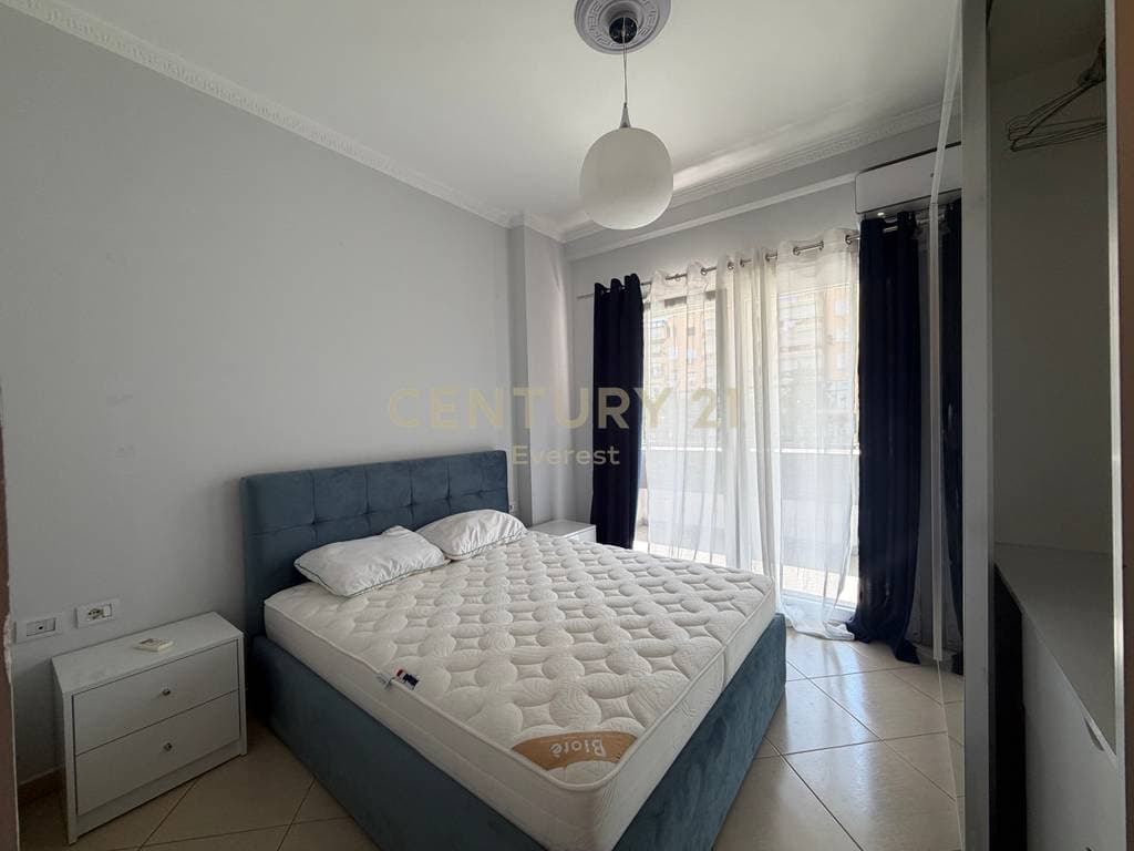 KOMUNA E PARISIT, JAPIM APARTAMENT 2+1+2 ME QERA! 4
