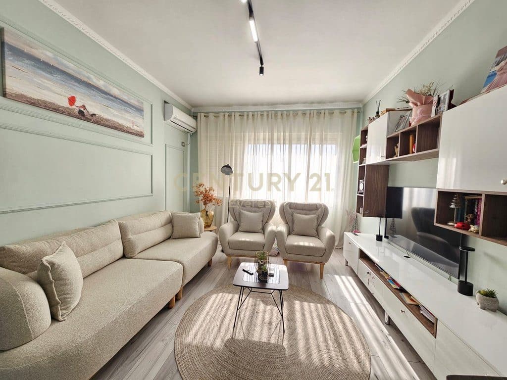 YZBERISHT, APARTAMENT 2+1+2+PARKIM PER QIRA