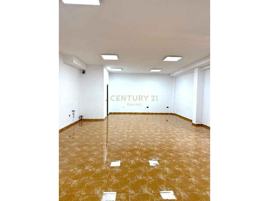 BOTANICAL GARDEN, COMMERCIAL FOR RENT