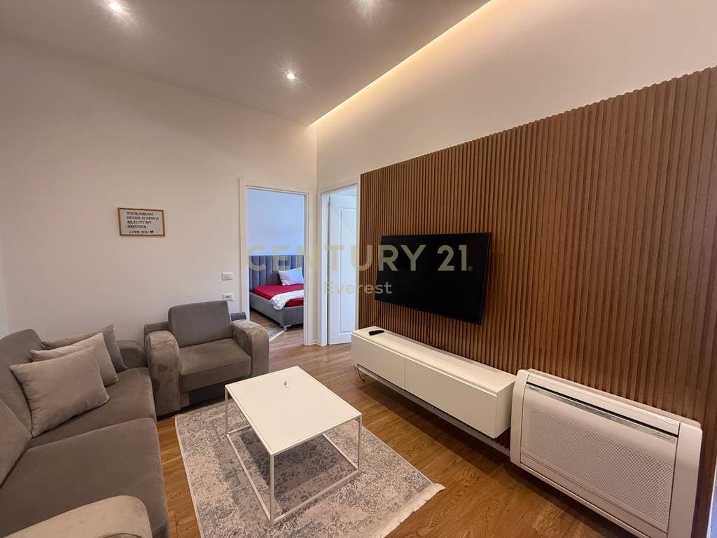 DURRES STREET, APARTMENT 2+1 FOR RENT