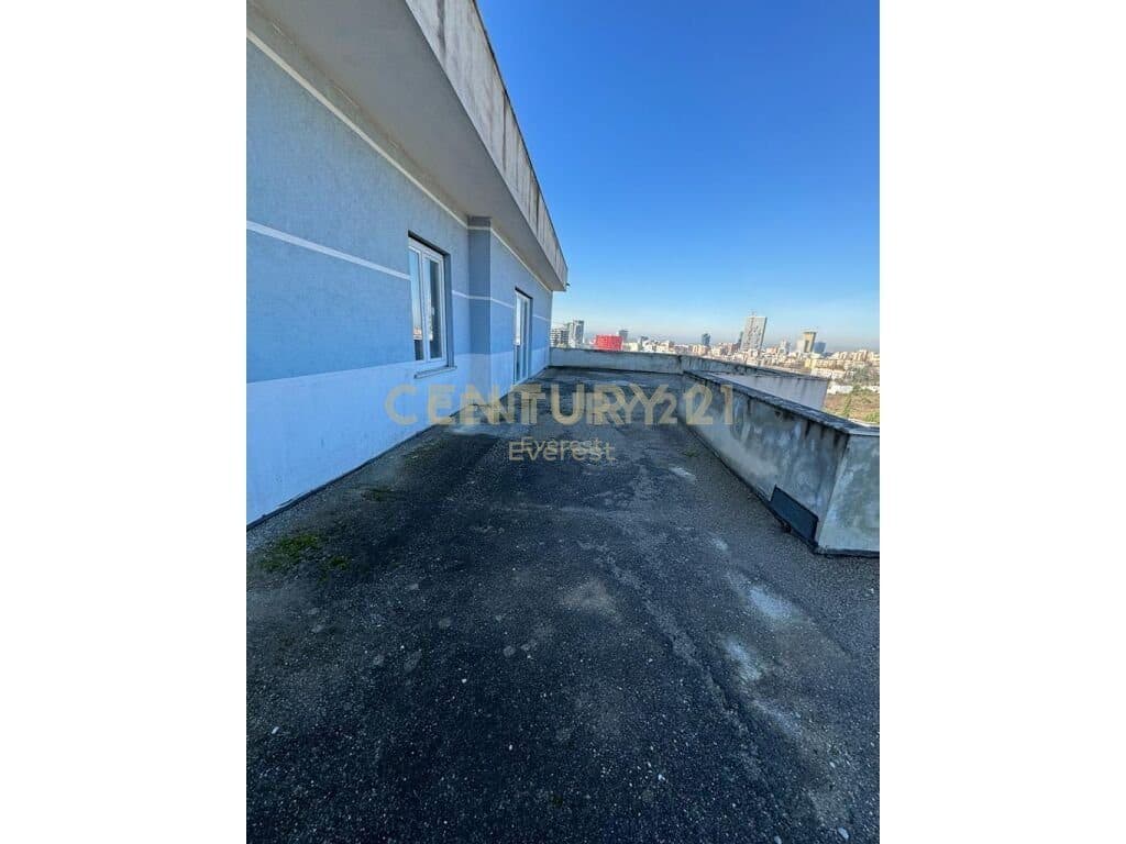 RRUGA E ELBASANIT, SHESIM APARTAMENT OPEN SPACE ME VERANDE 3