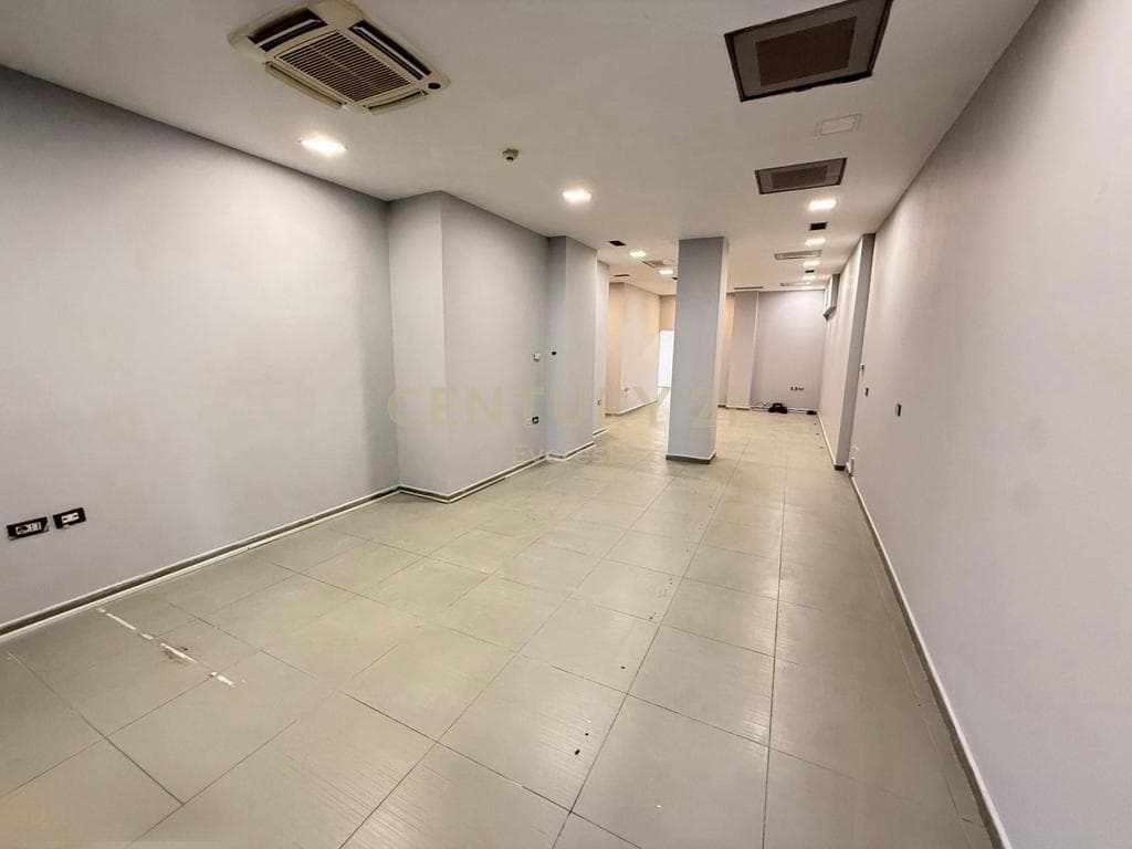 Kavaja Road, Business Premises for Rent 3