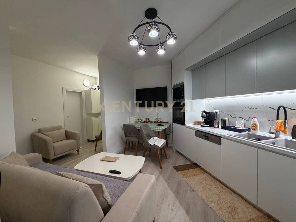 SHKEMBI I KAVAJES, SHESIM APARTAMENT 2+1+GARAZH