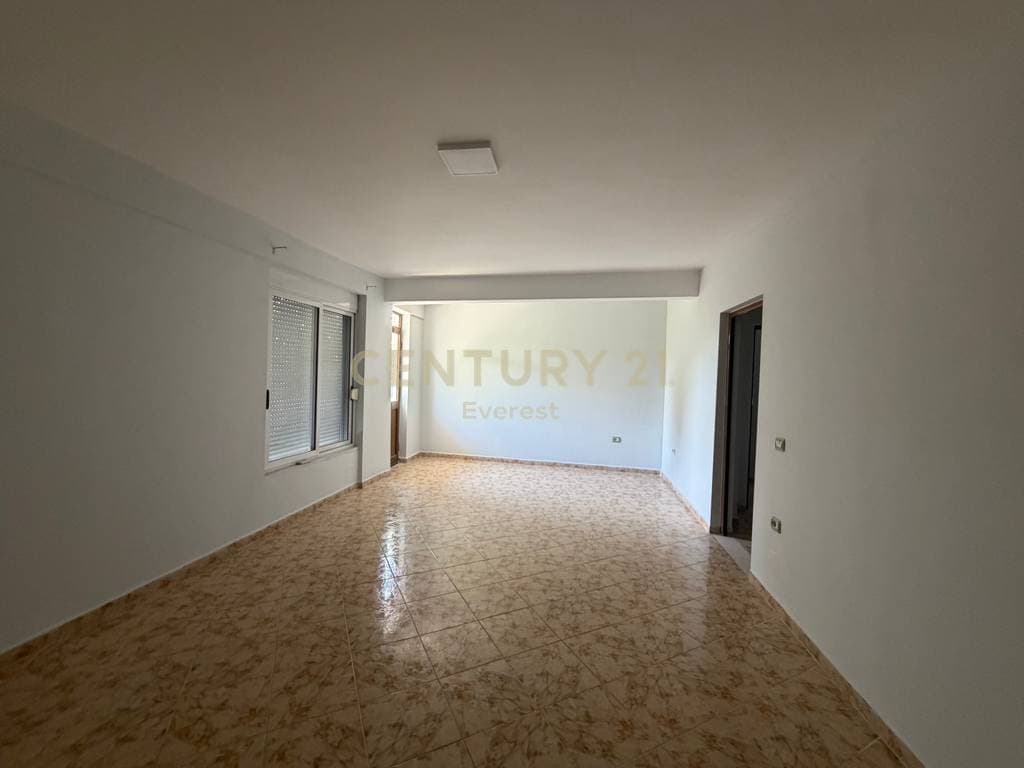 VASIL SHANTO, SHESIM APARTAMENT 3+1!