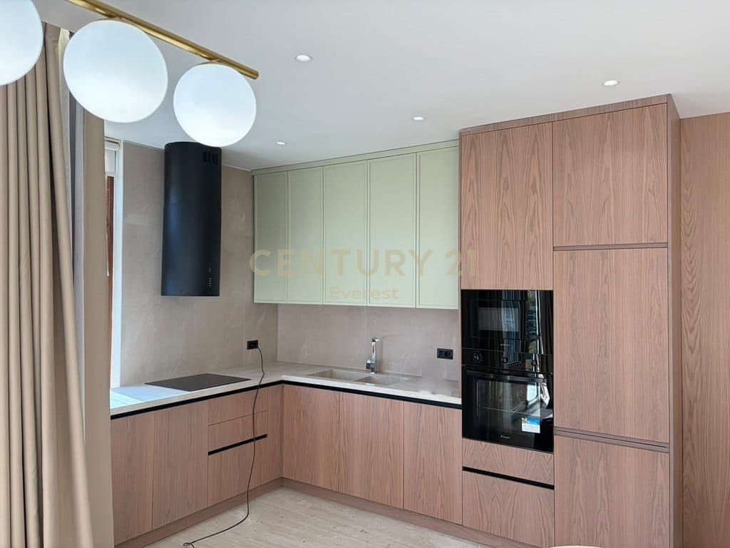 KOPSHTI BOTANIK, APARTAMENT 2+1+2+PARKIM PER QIRA 4