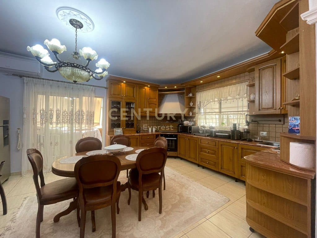 VASIL SHANTO, SHESIM APARTAMENT 3+1+2! 3