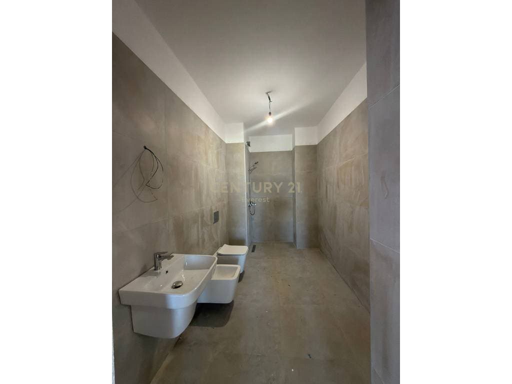 KOMPLEKSI AURA LAPRAKE, SHESIM APARTAMENT 2+1+2! 4
