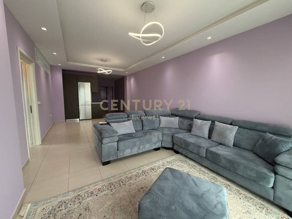 ISH RESTORANT DURRESI - 2+1+2 APARTMENT FOR SALE