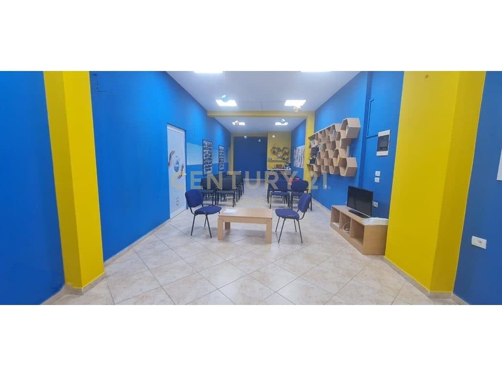 SELITE, KOMERCIAL PER QIRA 3