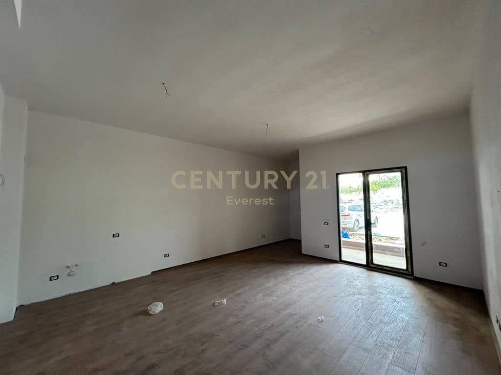 PASKUQAN, SHESIM APARTAMENT 2+1
