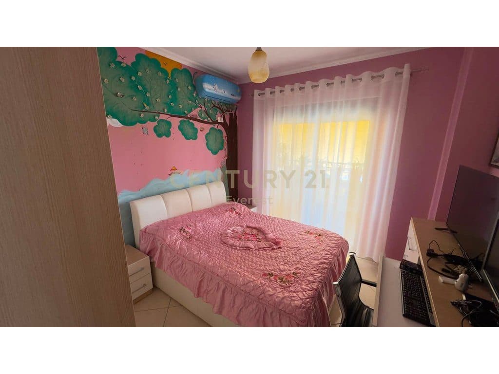 ASTIR, APARTAMENT 2+1+2 PER QIRA 4