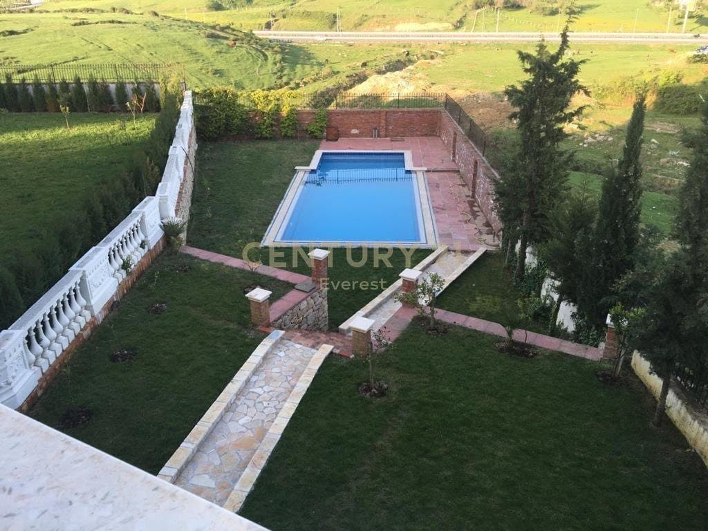 MJULL – BATHORE, KOMPLEKSI AKACIA HILLS – SHESIM VILË LUKSOZE 4-KATËSHE 2