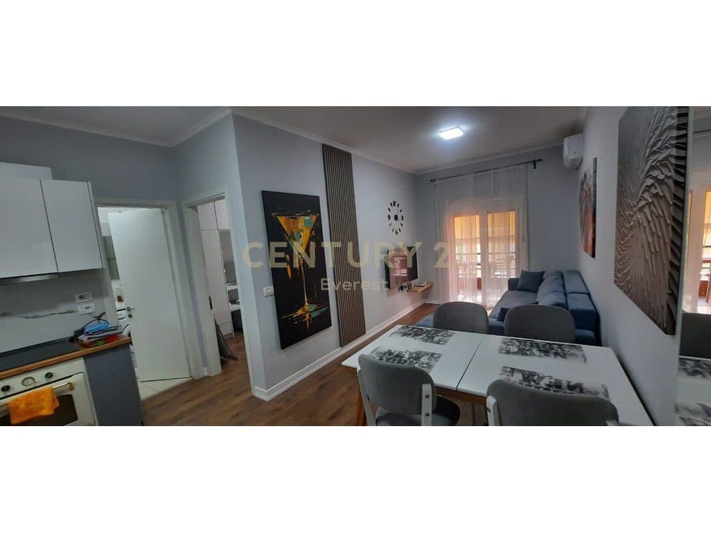 TURIZEM, SHESIM APARTAMENT 1+1