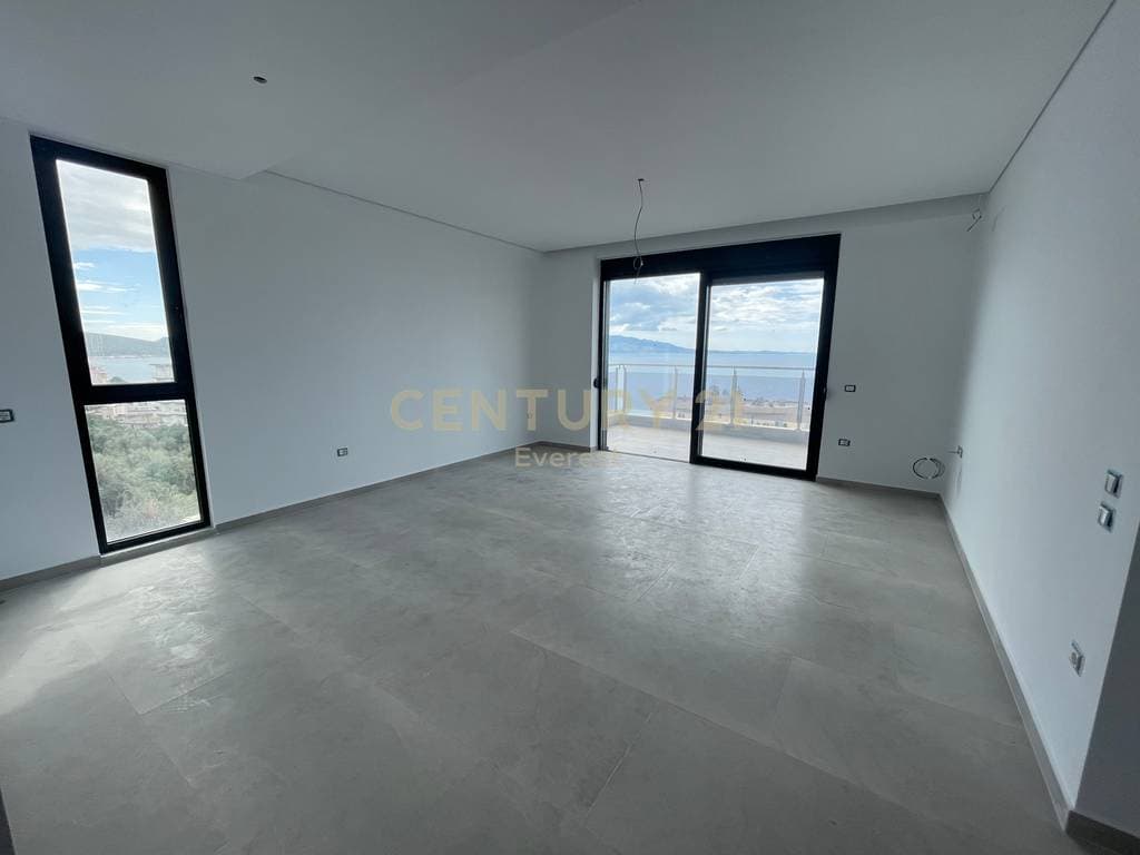SARANDE, SHESIM APARTAMENT 2+1 ME PAMJE NGA DETI PRANE VILES QEVERITARE 3