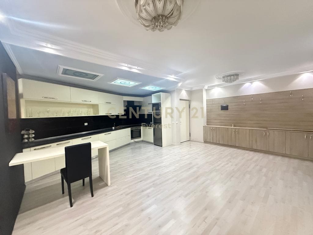 IRFAN TOMINI, SHESIM APARTAMENT 2+1+2 4