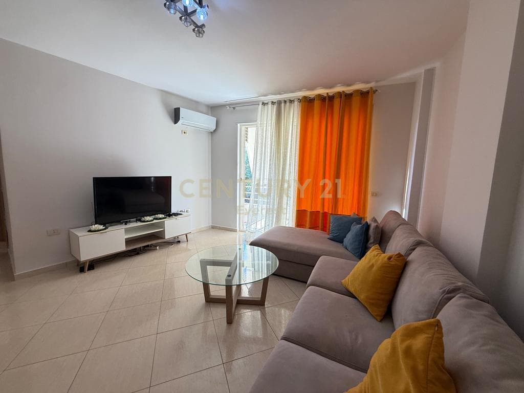 LIQENI I THATE, APARTMENT 2+1 FOR RENT 2