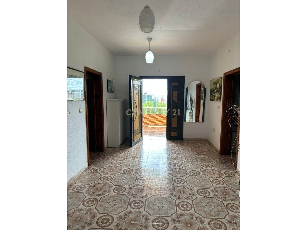 Behind the Aluna Complex, 2+1 apartment with parking for rent 4