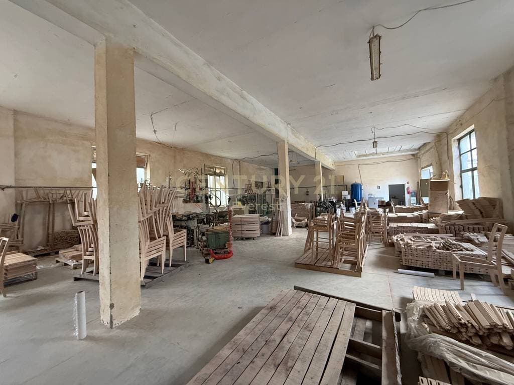 MISTO MAME, WAREHOUSE FOR RENT 2