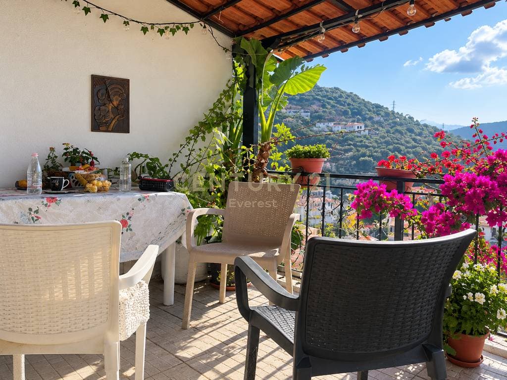 SHITET SHTËPI PRIVATE – VUNO, VLORË
