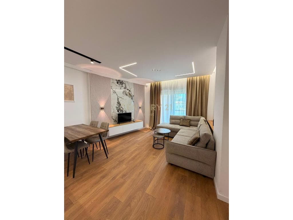 21 DHJETORI, SHESIM APARTAMENT 1+1