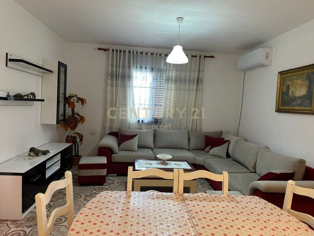 Behind the Aluna Complex, 2+1 apartment with parking for rent
