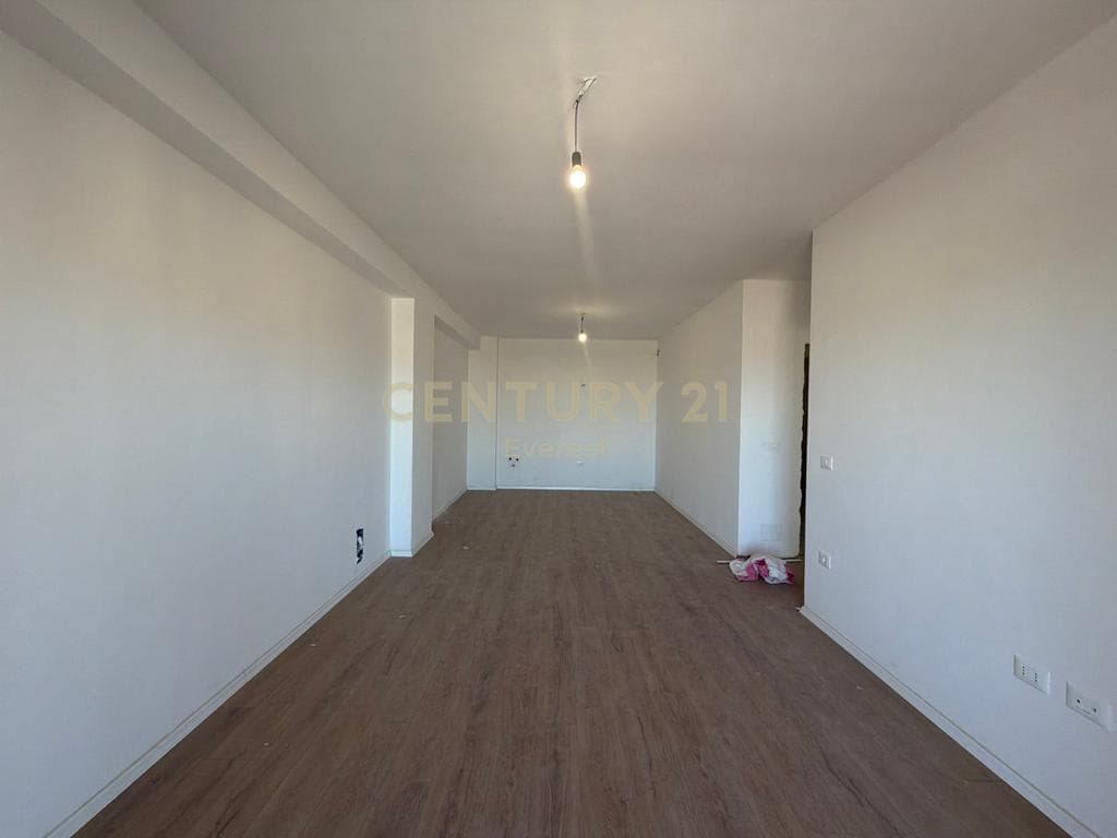 KOMPLEKSI AURA LAPRAKE, SHESIM APARTAMENT 2+1+2! 3