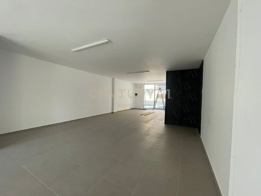 DRITAN HOXHA STREET, OFFICE SPACE TO RENT 2