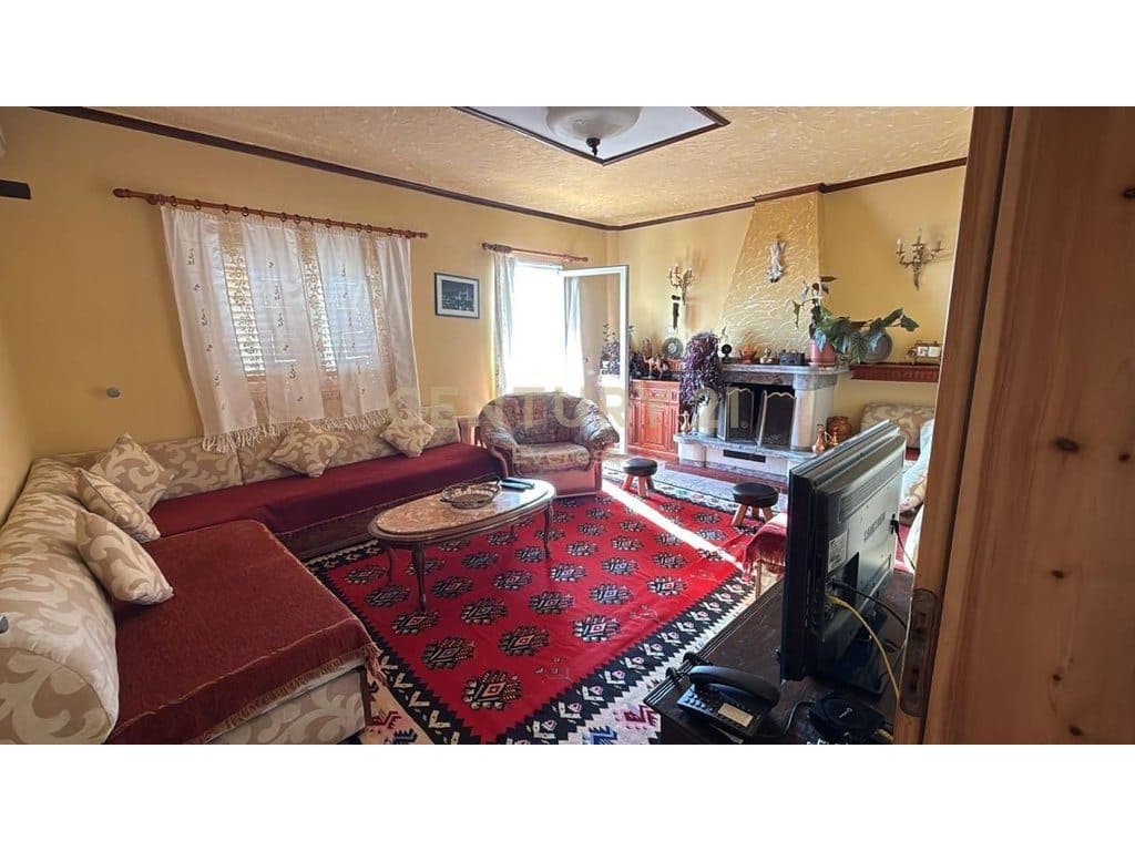 KRUJE, APARTMENT 3+1 FOR SALE