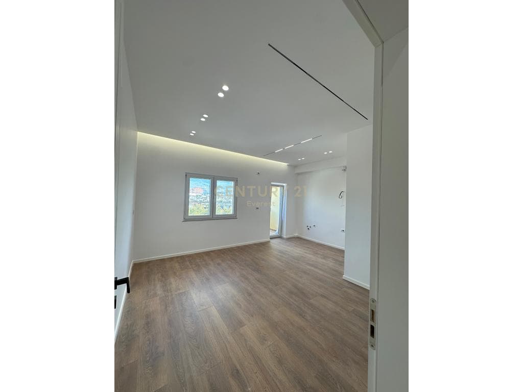 RRUGA BARDHYL, SHESIM APARTAMENT 1+1