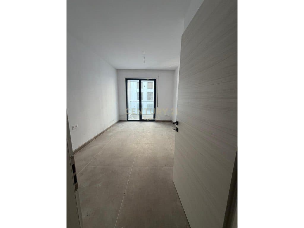 NEAR TV KLAN - OFFICE FOR RENT 2