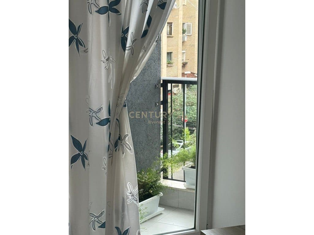 BRRYLI, SHESIM APARTAMENT 1+1 4