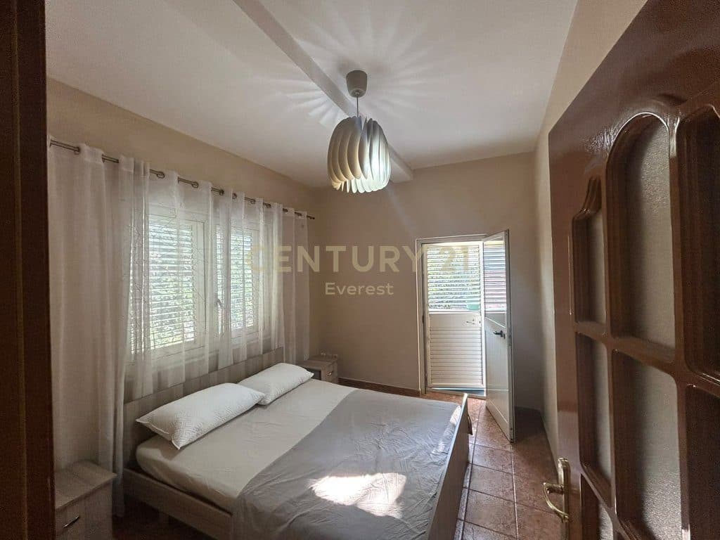 TEK PEDIATRIA-APARTAMENT 2+1 PER QIRA 4