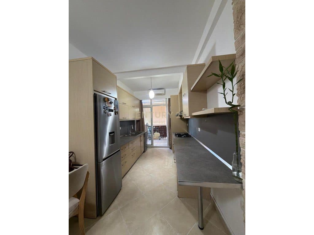 KODRA E DIELLIT, APARTAMENT 2+1+2+2 GARAZHDE PËR SHITJE 3