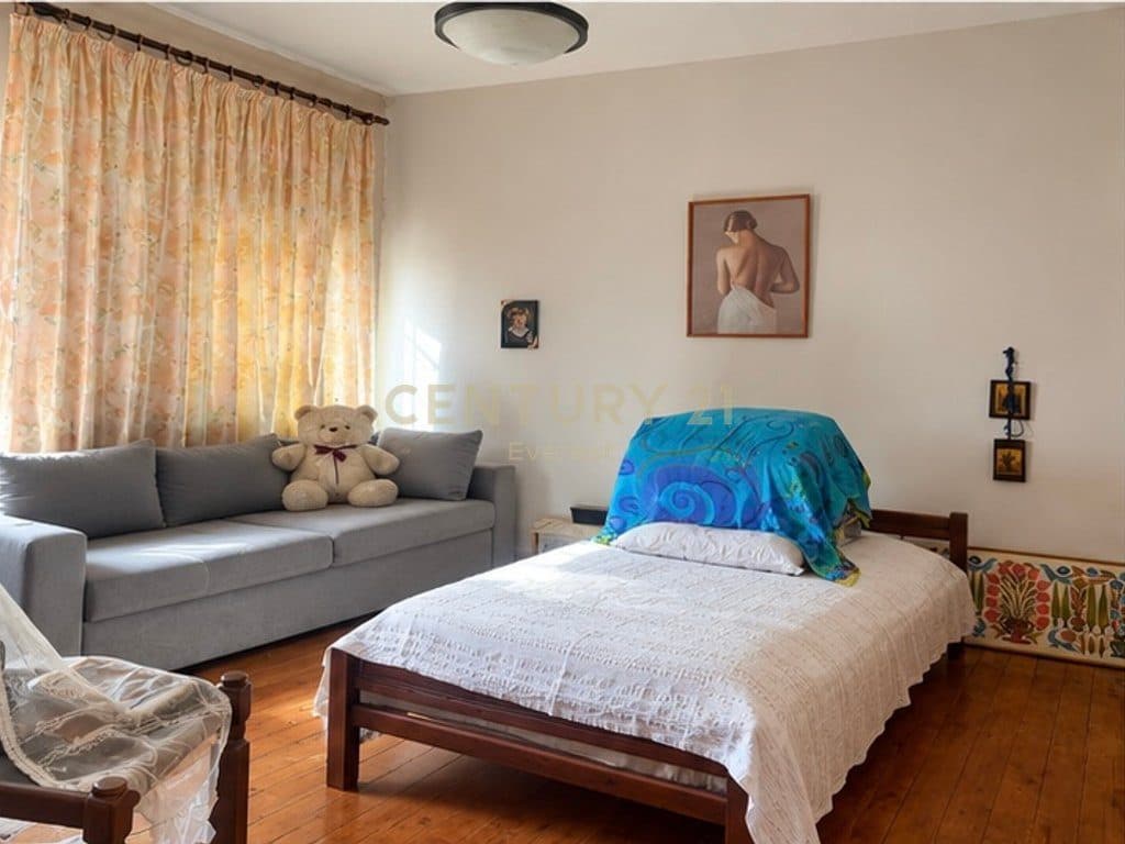 SHITET SHTËPI PRIVATE – VUNO, VLORË