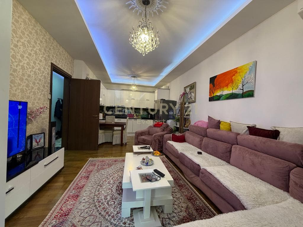 5-MAJI, SHESIM APARTAMENT 2+1+2 2