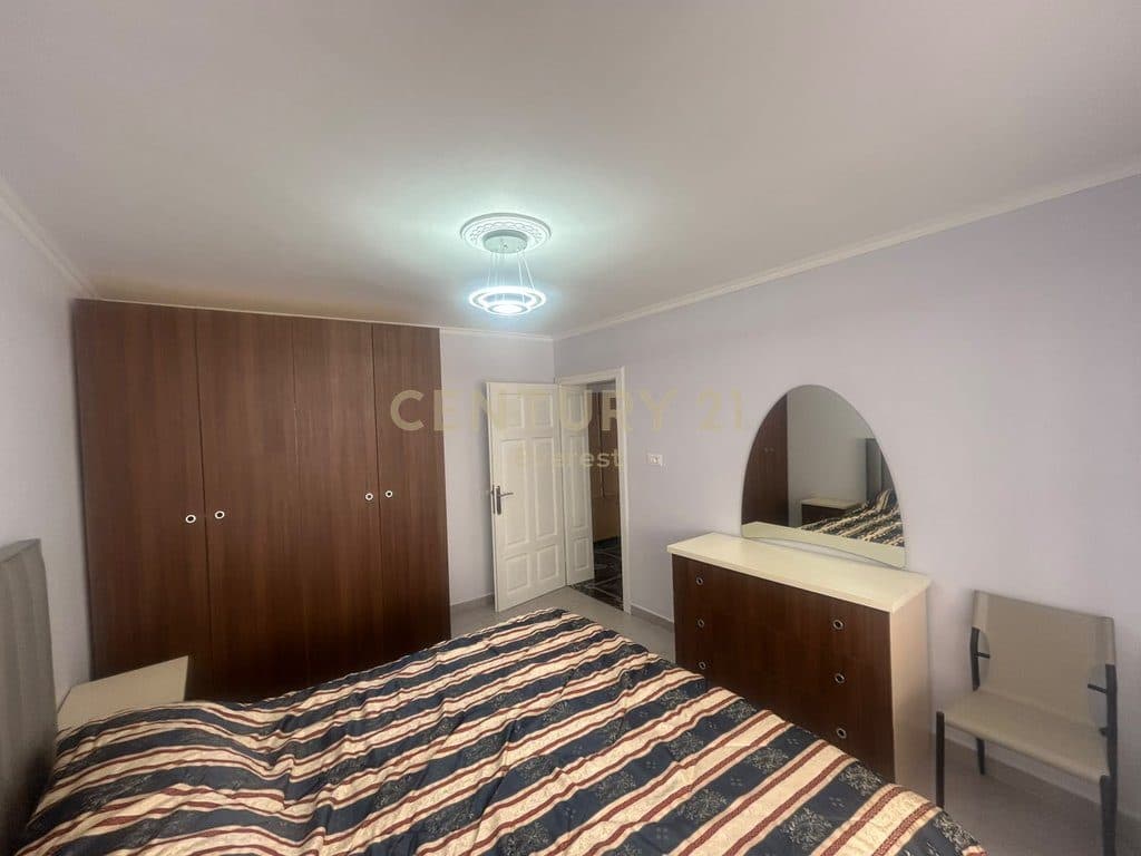 ISH STACIONI I TRENIT, JAPIM ME QIRA APARTAMENT 3+1 4