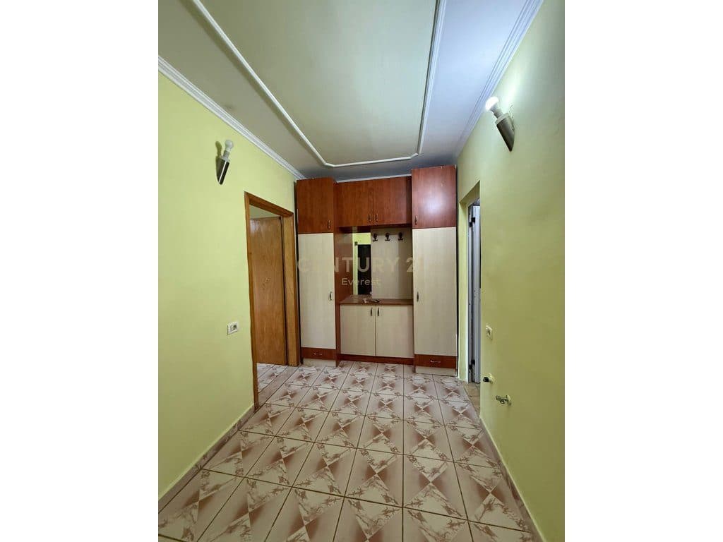 RRUGA IRFAN TOMINI, APARTAMENT 1+1 PER SHITJE 4