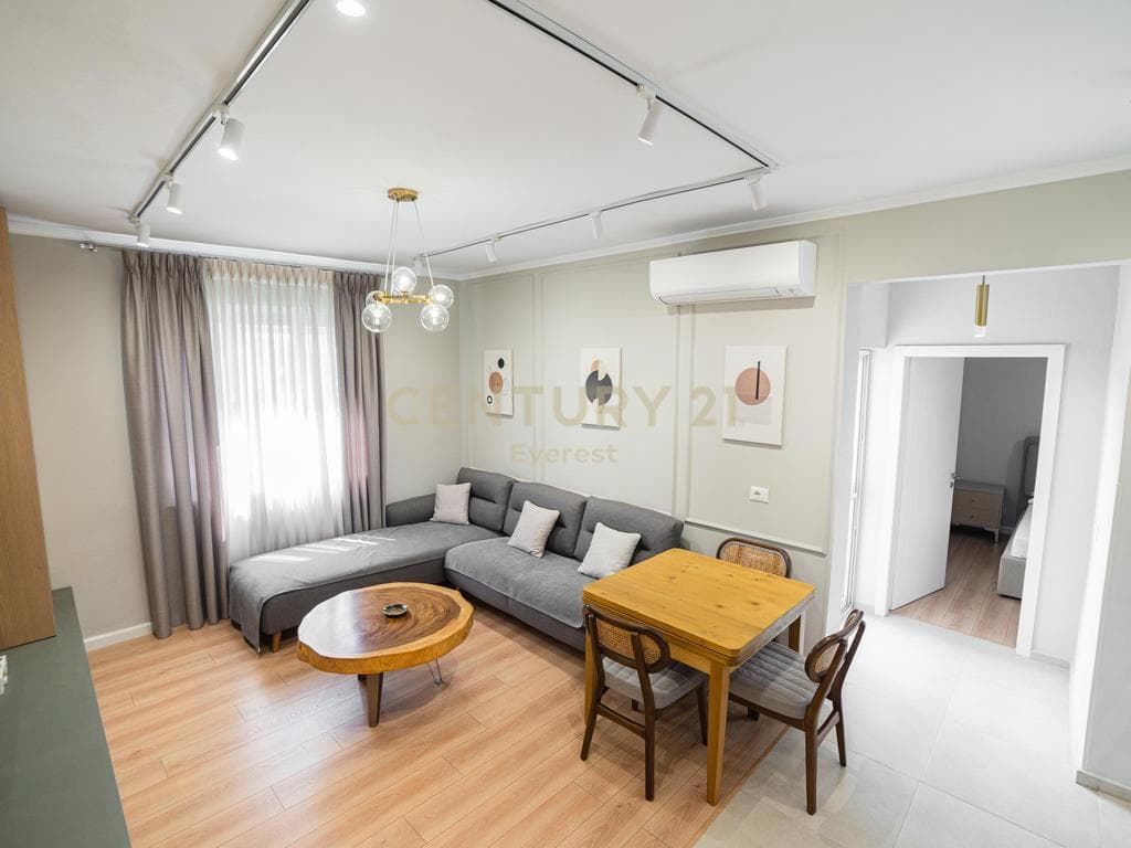 PAZARI I RI, SHESIM APARTAMENT 2+1 3