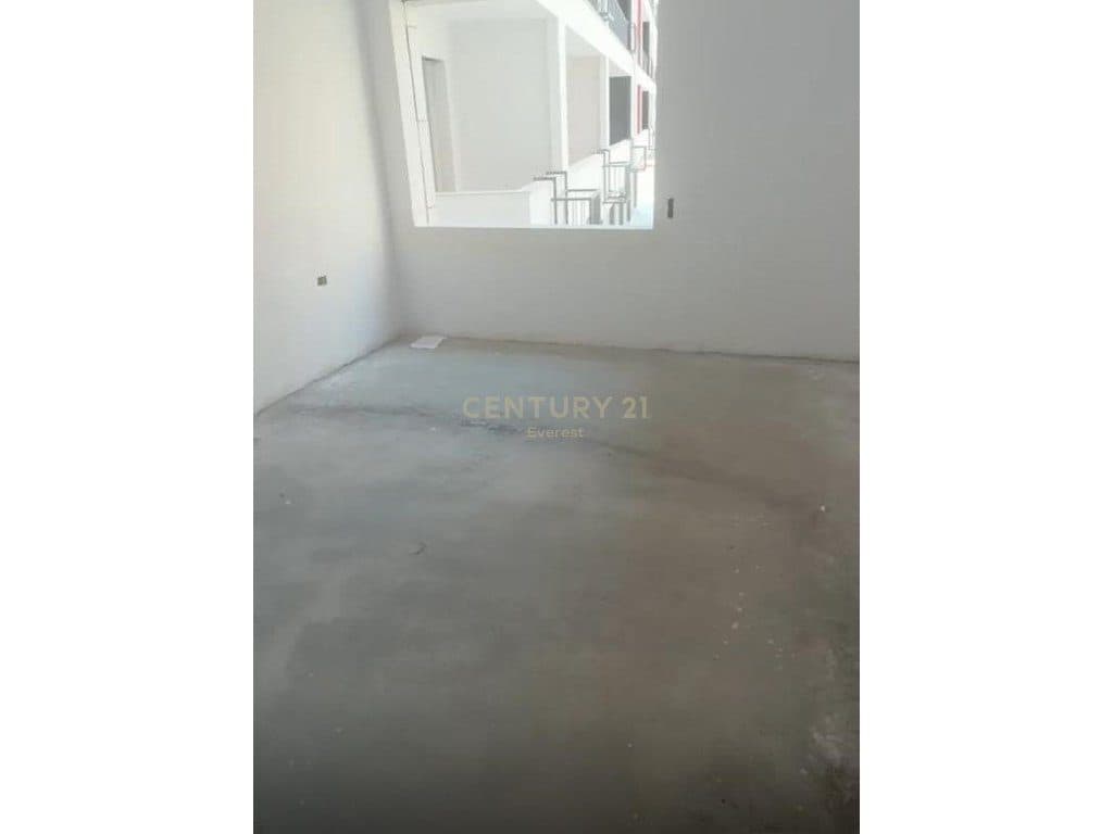 PASKUQAN, SHESIM APARTAMENT 2+1+2 3