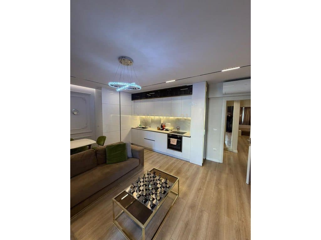 RRUGA E BARRIKADAVE - SHESIM APARTAMENT 2+1+2 2