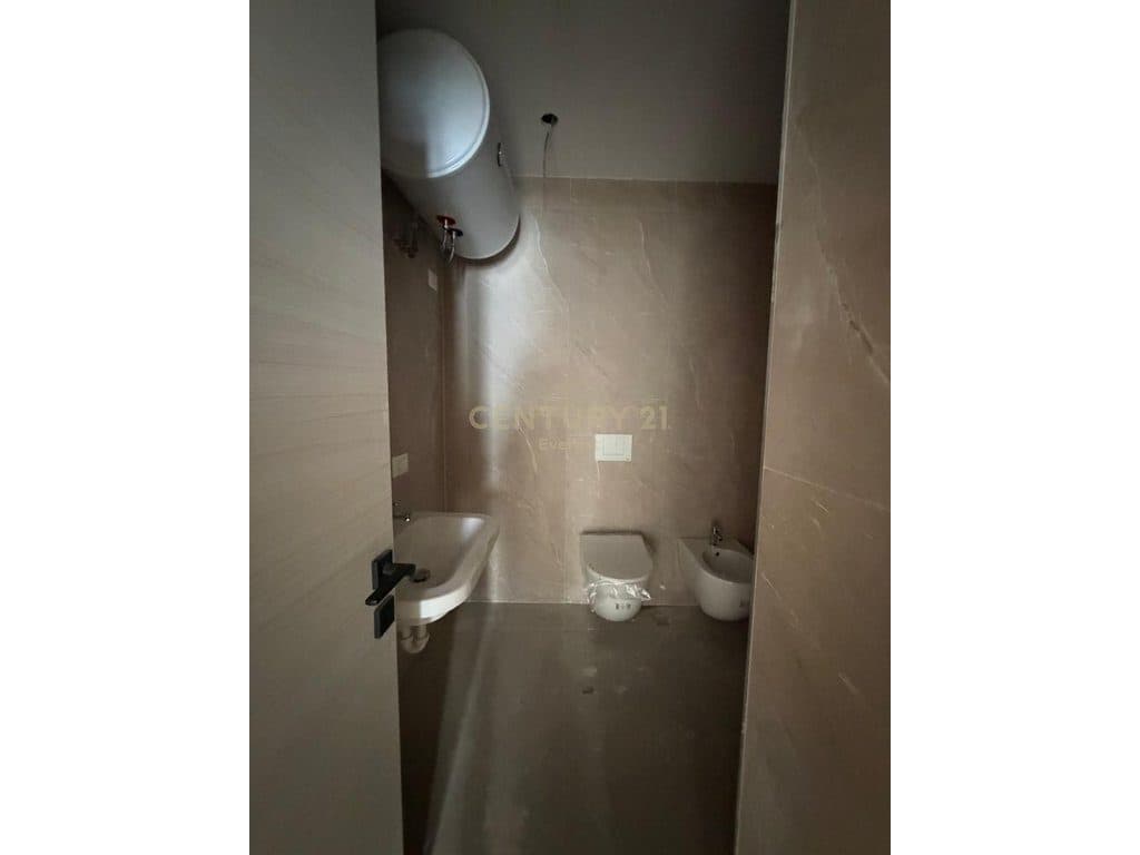 NEAR TV KLAN - OFFICE FOR RENT 4
