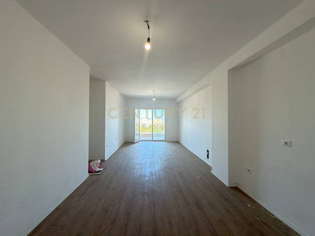 KOMPLEKSI AURA LAPRAKE, SHESIM APARTAMENT 2+1+2! 2