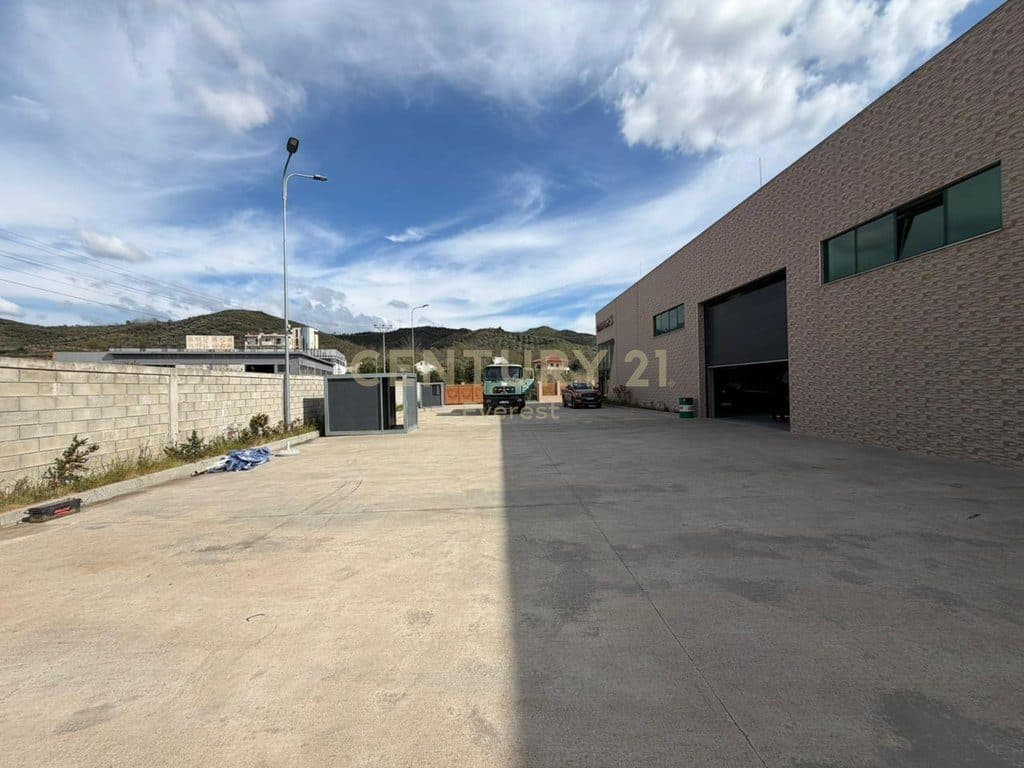 VORE, WAREHOUSE FOR RENT 4