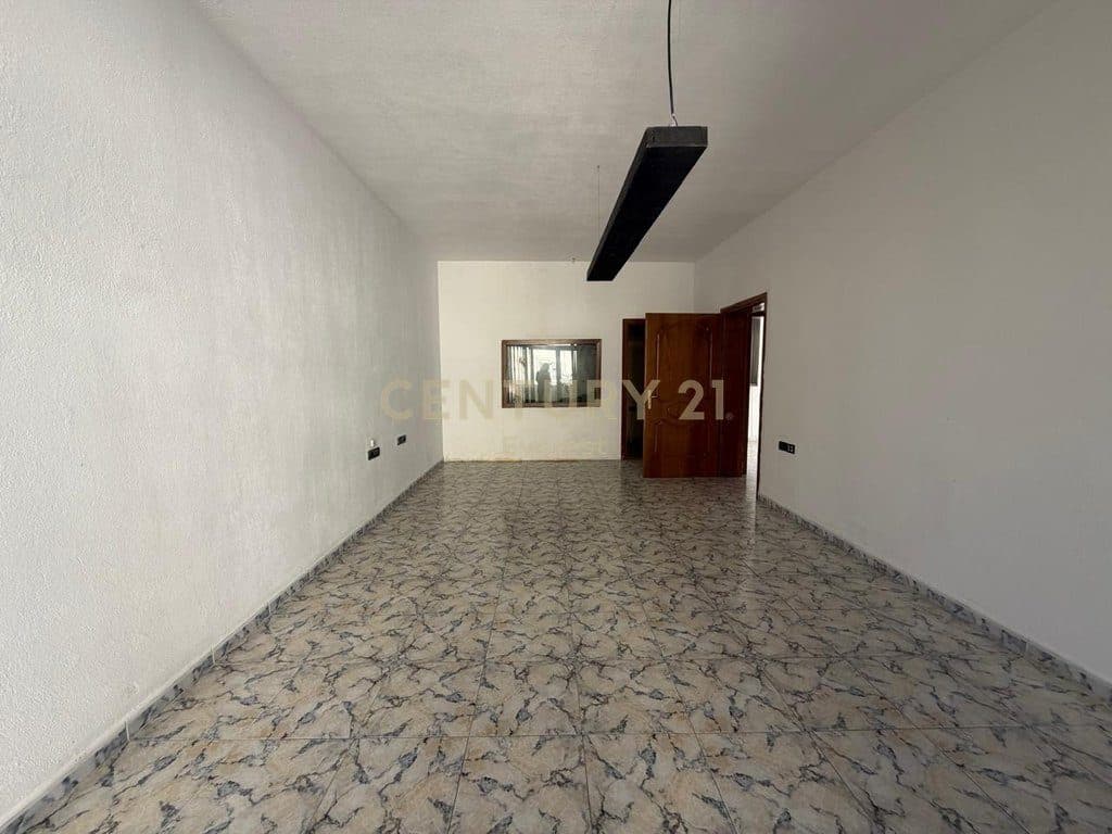 THIS IS BLLOKU, OFFICE FOR RENT (4+2 TOILETS + 2 BALCONIES) 3