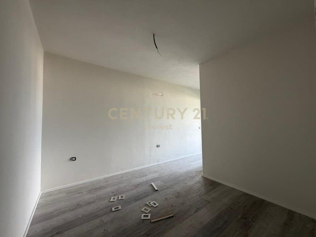 GOLDEN PARK 3, SHESIM APARTAMENT 2+1 4